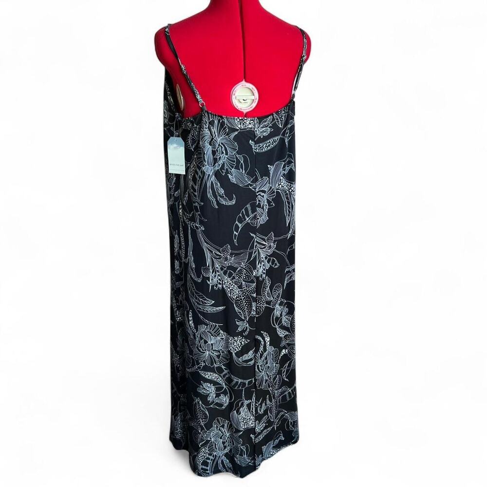 Skys The Limit Black & White Floral Maxi Dress - Picture 3 of 8